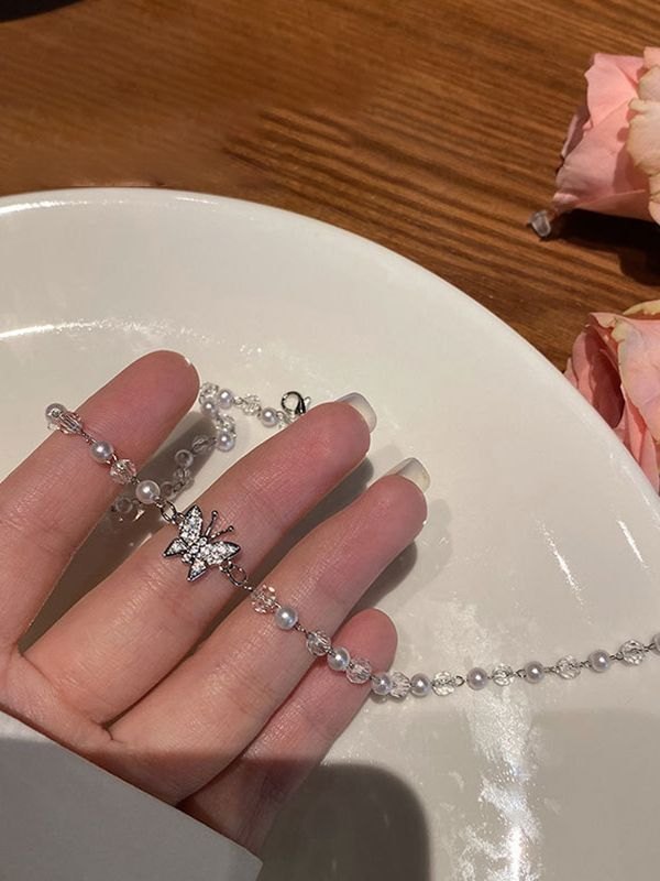 Collar de cuentas con colgante de mariposa de diamantes de imitación-3