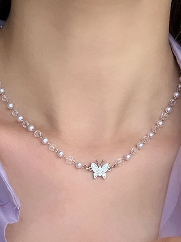 Collar de cuentas con colgante de mariposa de diamantes de imitación-1